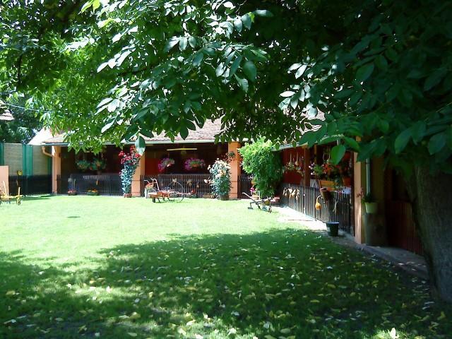 Seoski Turiziam Larva Trenkovo Exterior foto